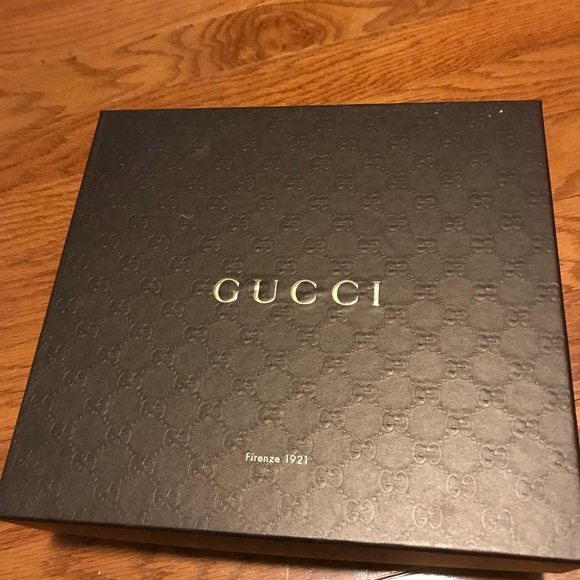 New Gucci Heels - Picture 7 of 7